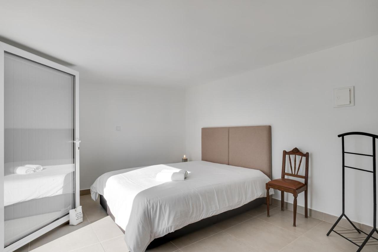Casa Da Avo Julia Pestana * Torrao (Setubal)